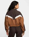 Nike Women's Zip-up Jacket in Woven Fabric Velvet Brown